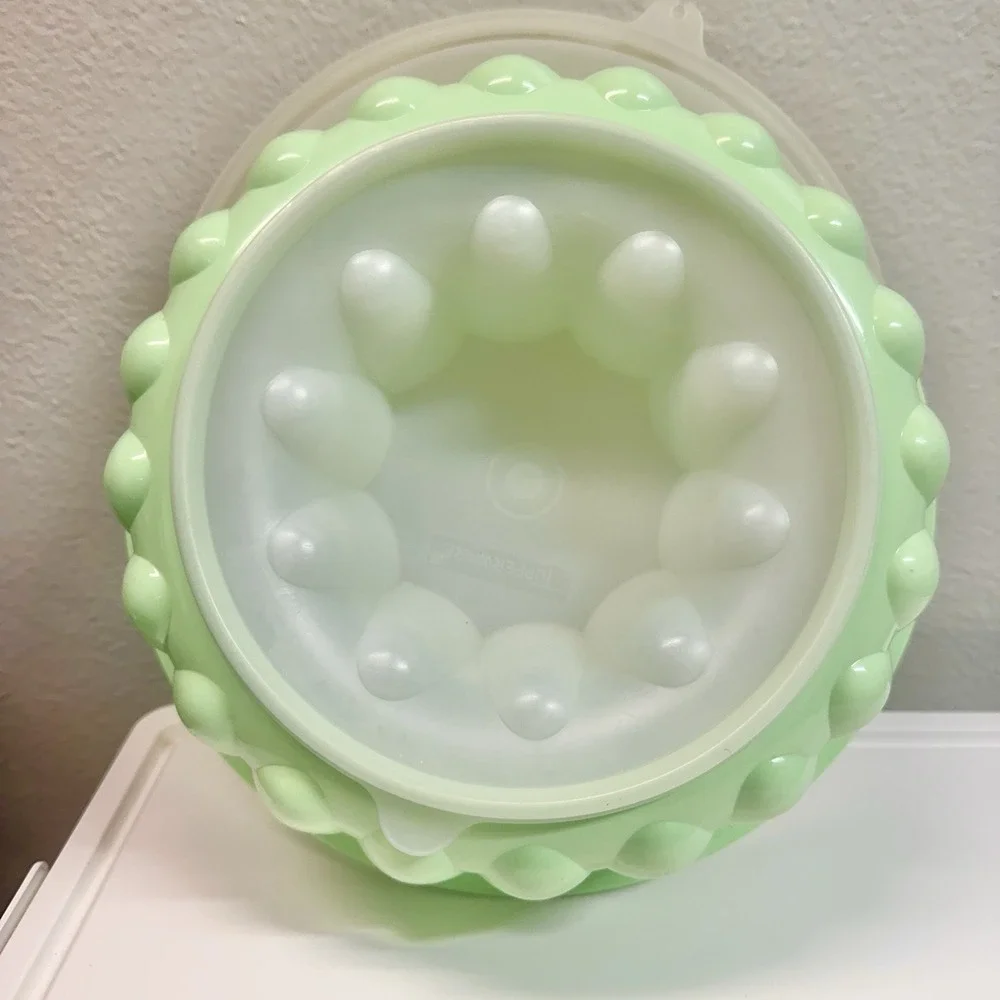 Tupperware very good